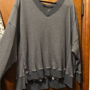 American Eagle Outfitters Navy Textured V-Neck Sweater